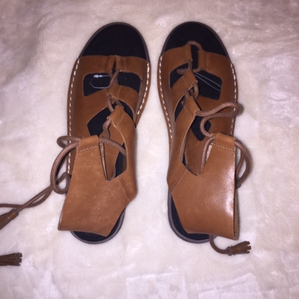 Clarks Somerset Lace Up Sandals